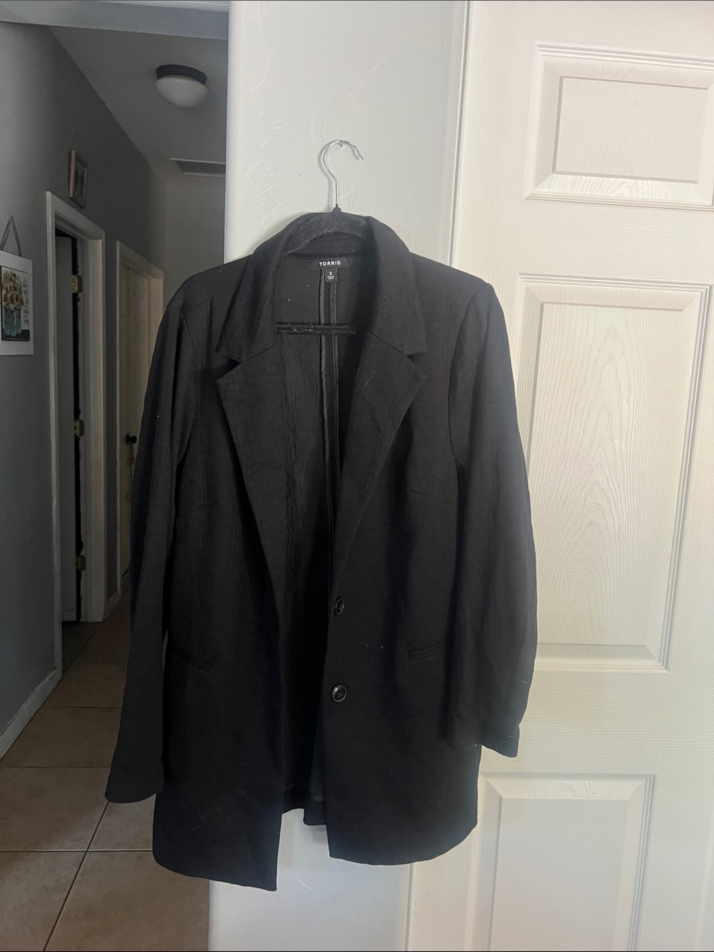 Black Lightweight Shirt Jacket - Women's Relaxed Blazer